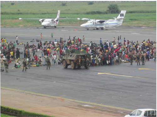 Article : Centrafrique : le tarmac de l’aéroport Bangui M’poko, la place Tahrir centrafricaine?